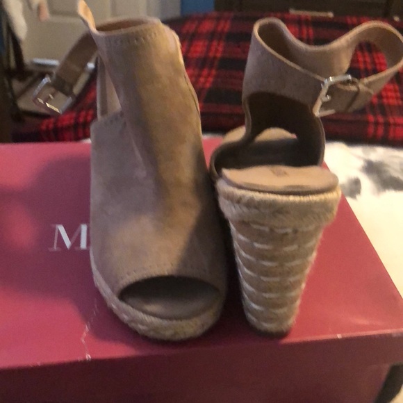 👠 shoes taupe color - Picture 2 of 5